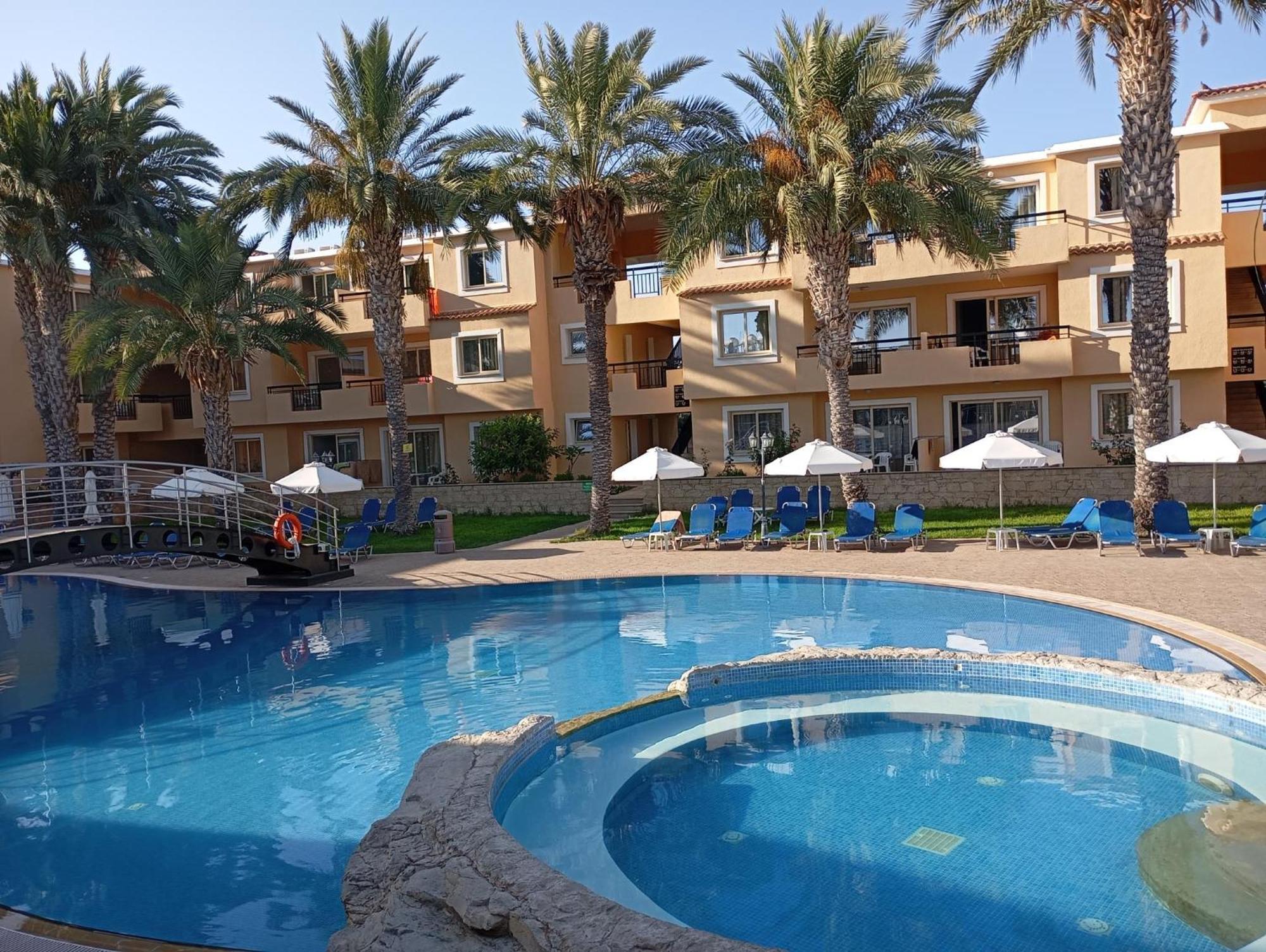 Pagona Holiday Apartments Paphos Exterior photo