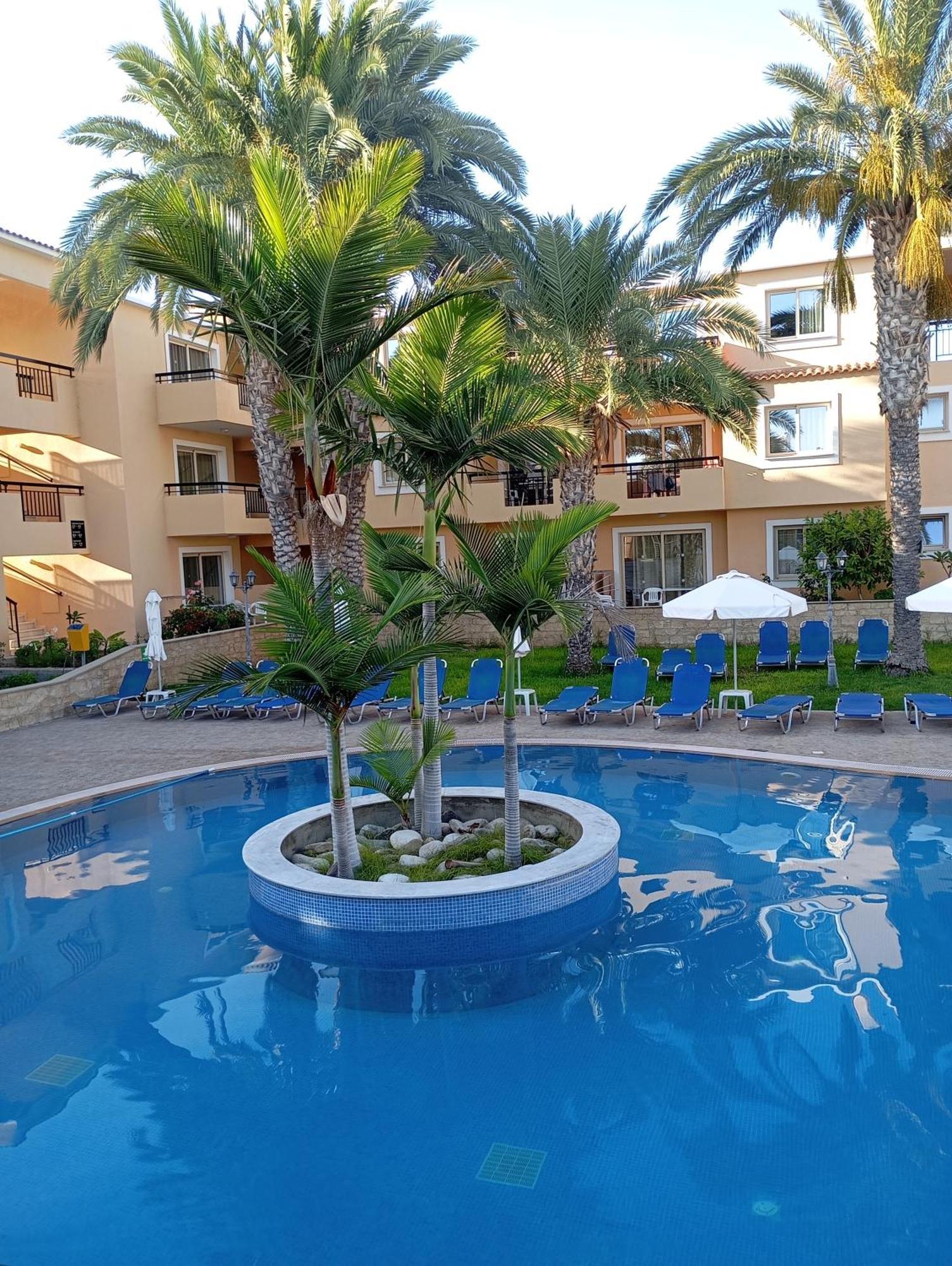 Pagona Holiday Apartments Paphos Exterior photo