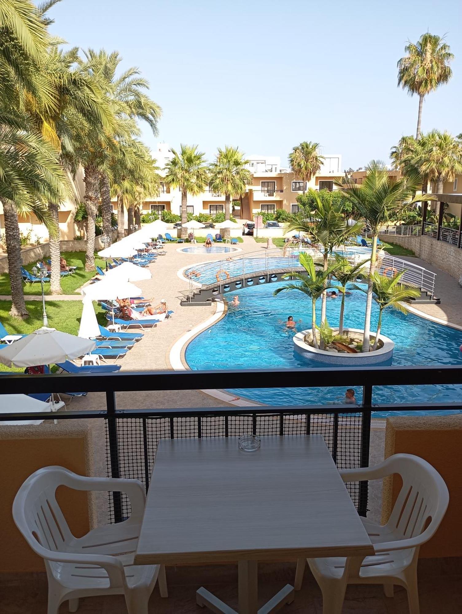 Pagona Holiday Apartments Paphos Exterior photo