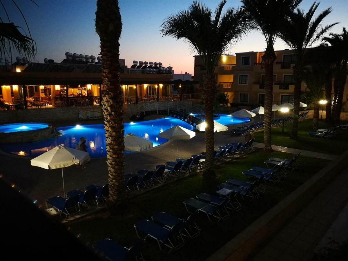 Pagona Holiday Apartments Paphos Exterior photo